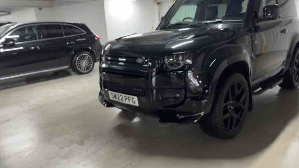More views of Land Rover Defender 90