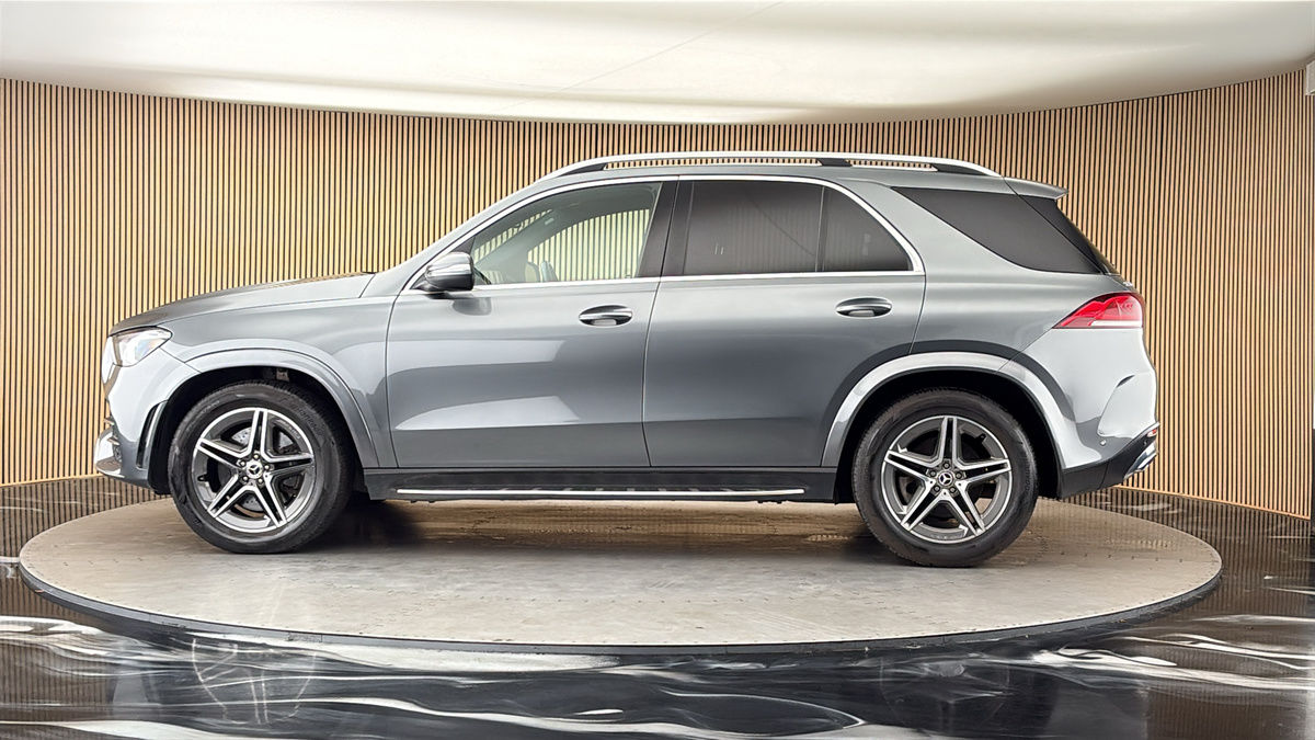 More views of Mercedes-Benz GLE