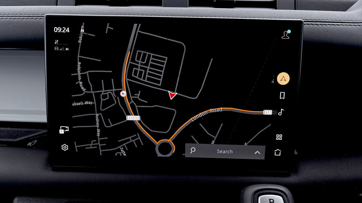 Land Rover Defender 110 Urban Image 17