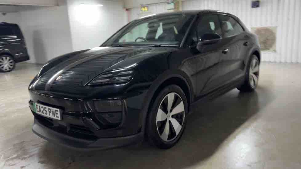 More views of Porsche Macan