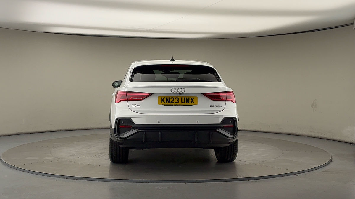 More views of Audi Q3