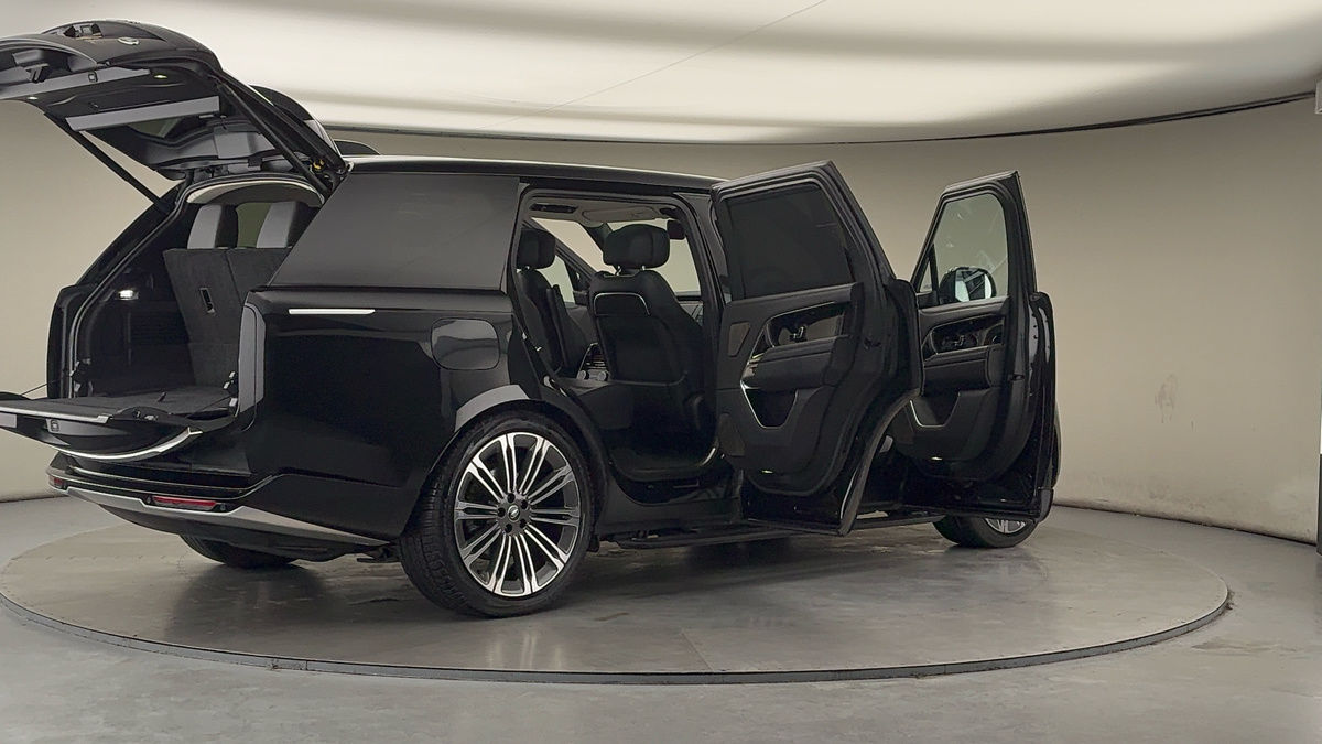 More views of Land Rover Range Rover