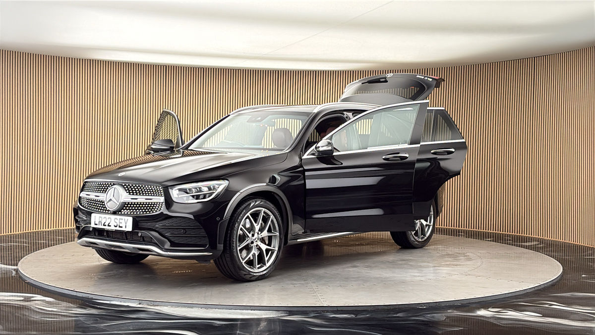 More views of Mercedes-Benz GLC