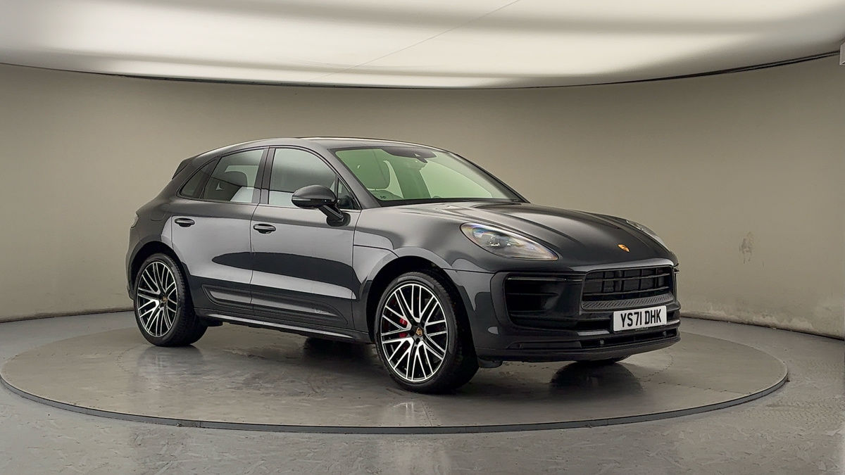 More views of Porsche Macan