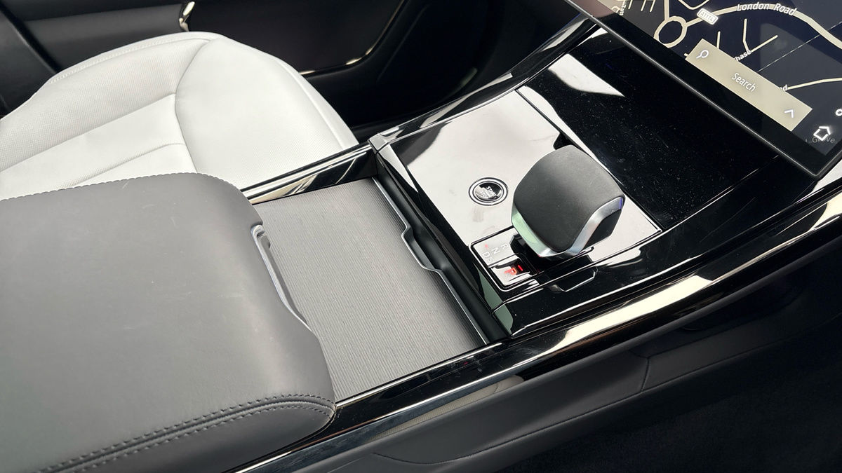 Land Rover Range Rover Sport Image 18