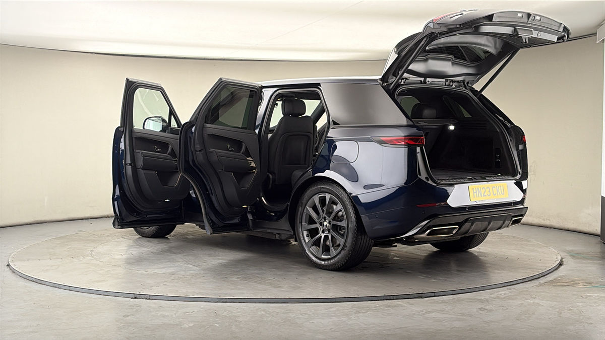 More views of Land Rover Range Rover Sport