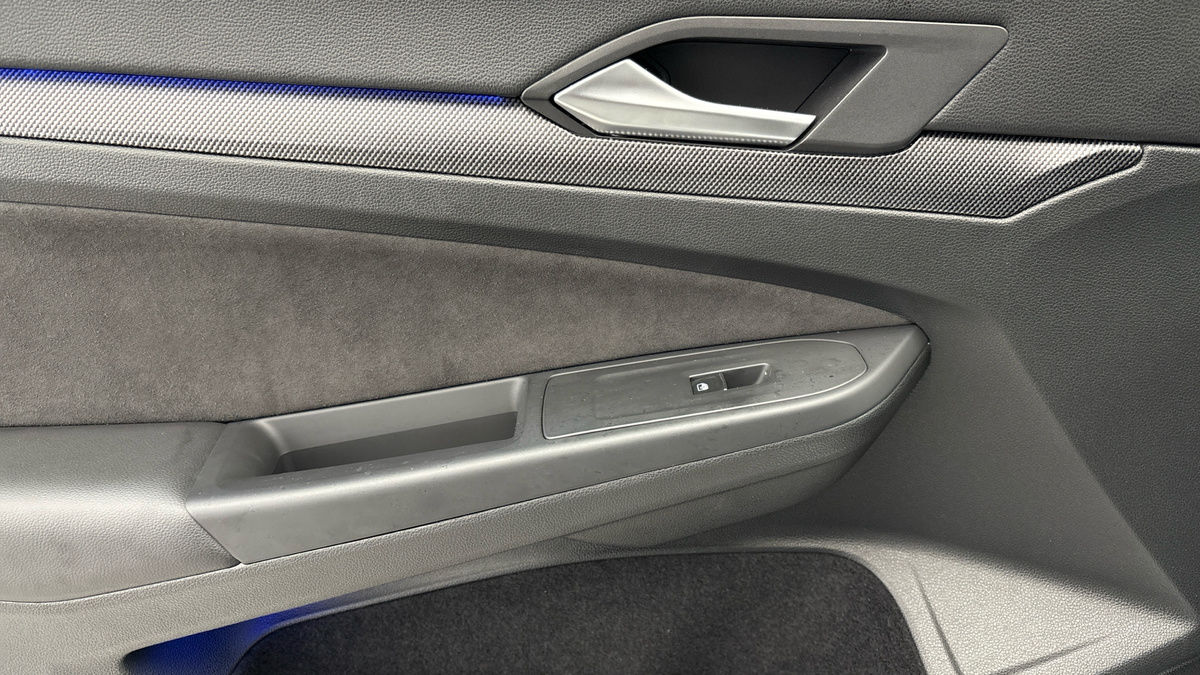 Volkswagen Golf Image 19