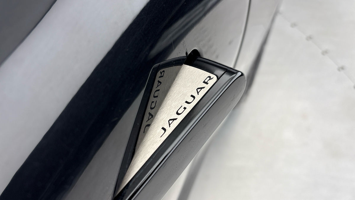 Jaguar F-Type Image 41