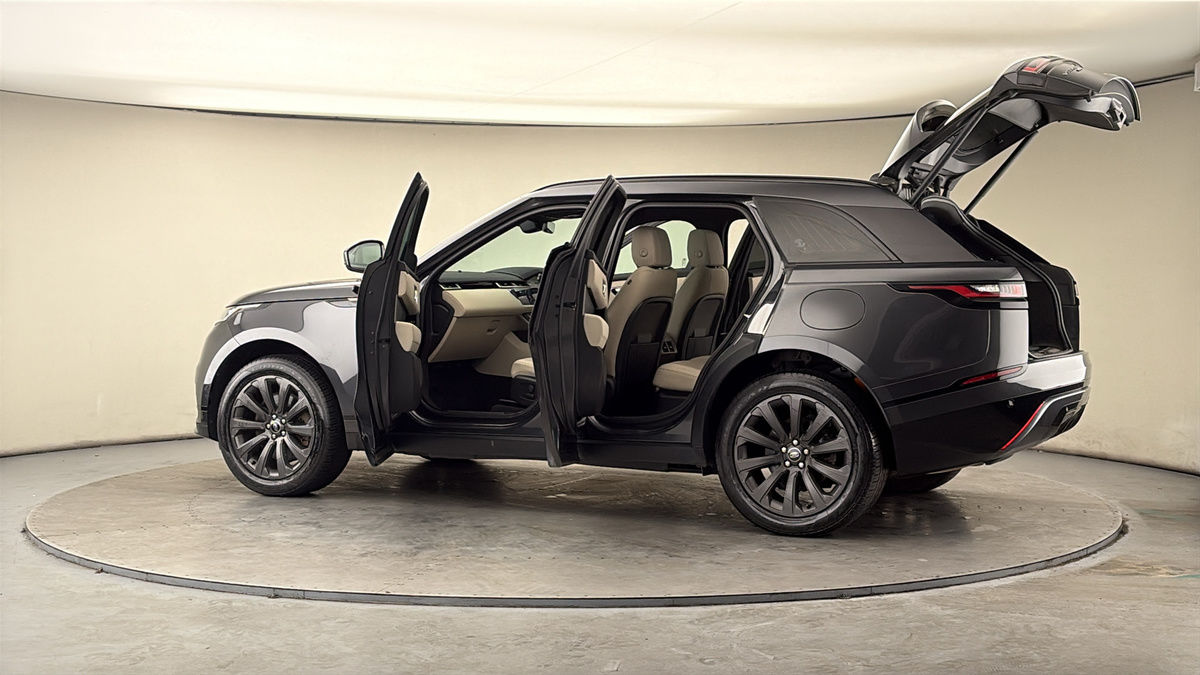 More views of Land Rover Range Rover Velar