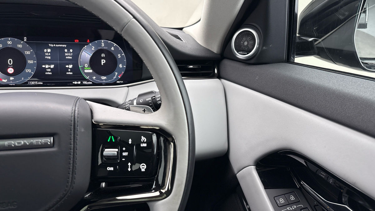 Land Rover Range Rover Evoque Image 14
