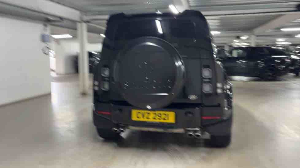 More views of Land Rover Defender 90