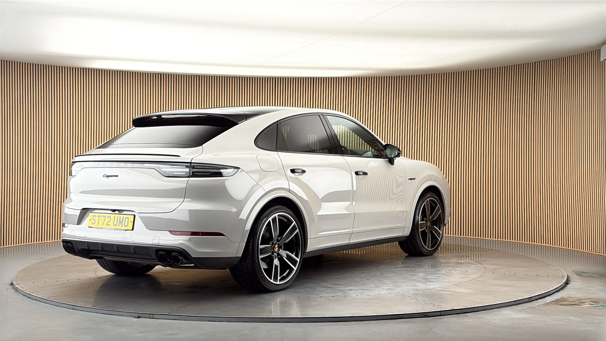 More views of Porsche Cayenne