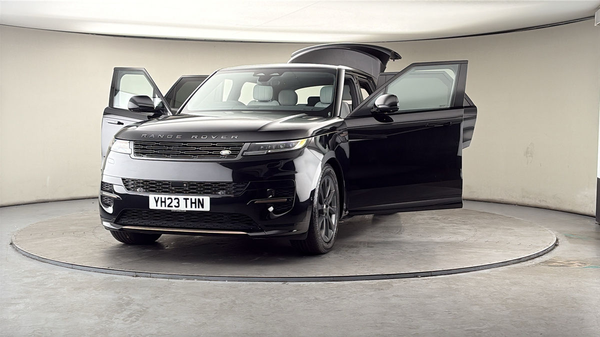 More views of Land Rover Range Rover Sport