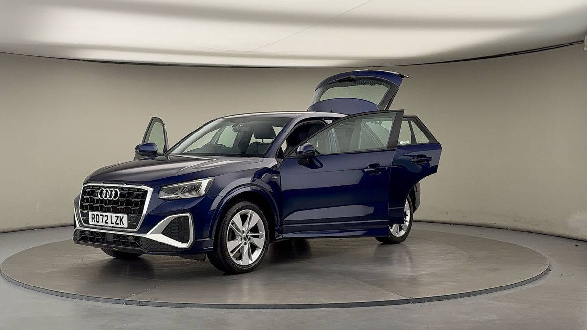 More views of Audi Q2