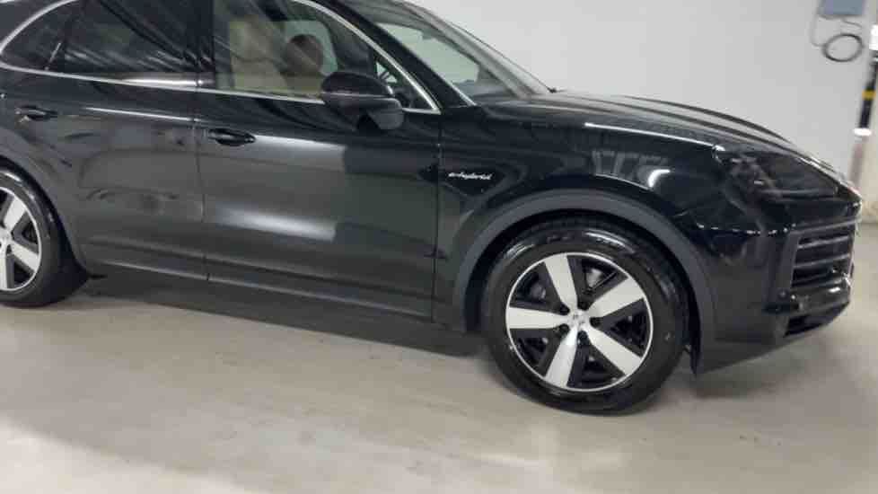More views of Porsche Cayenne