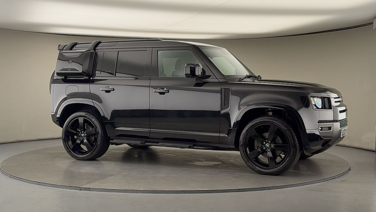 More views of Land Rover Defender 110