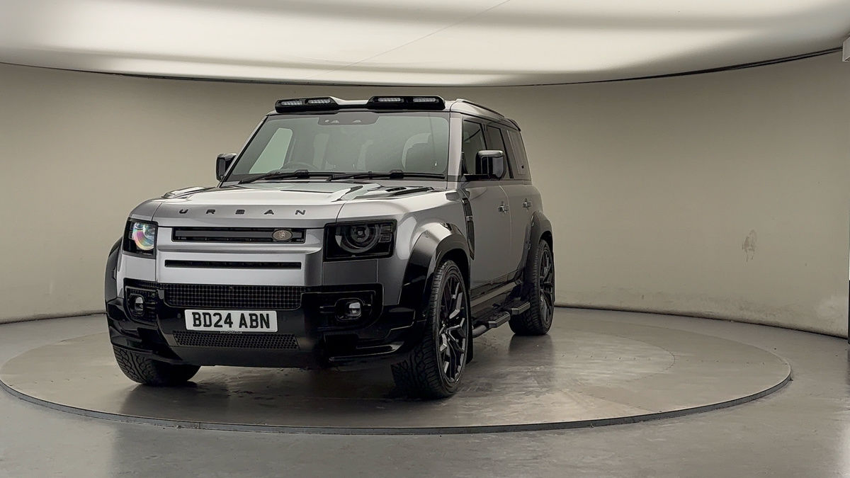 More views of Land Rover Defender 110