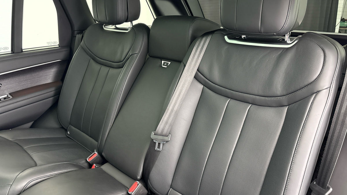 Land Rover Range Rover Image 8