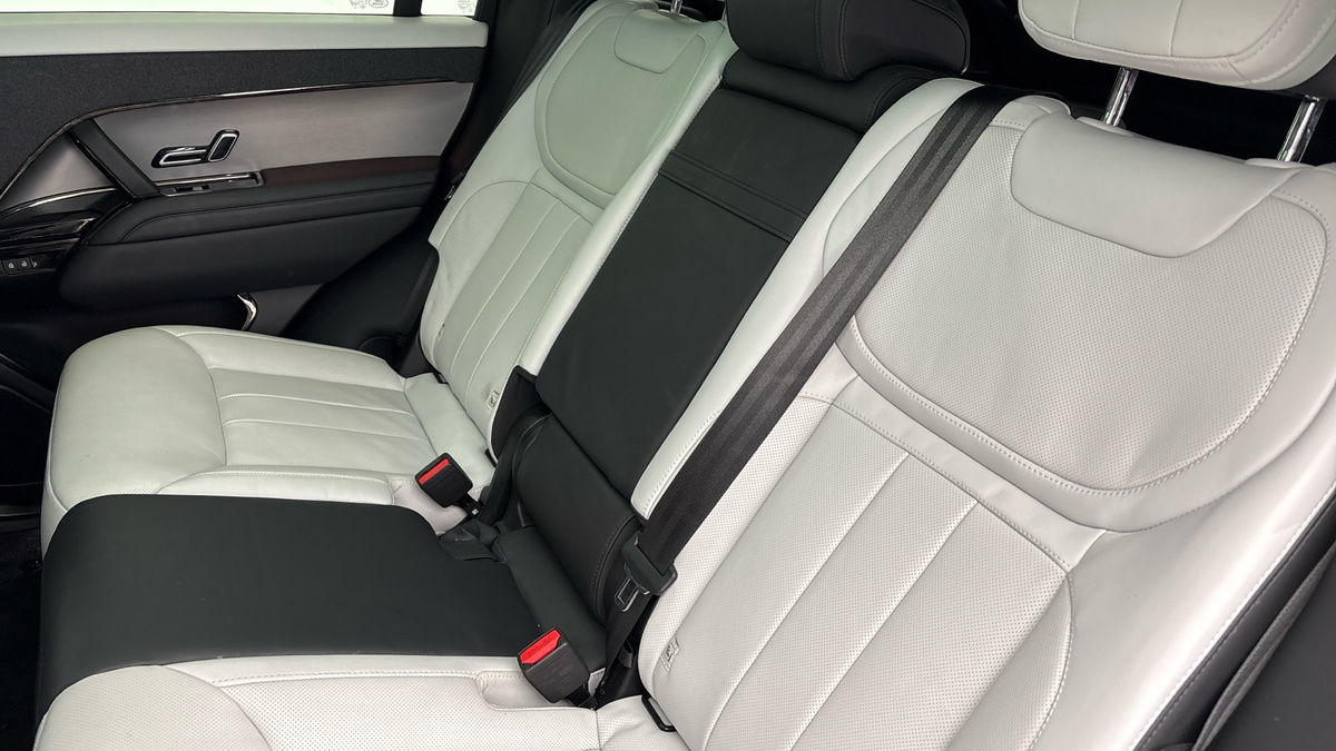 Land Rover Range Rover Sport Image 8