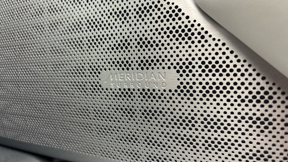 Land Rover Range Rover Velar Image 25