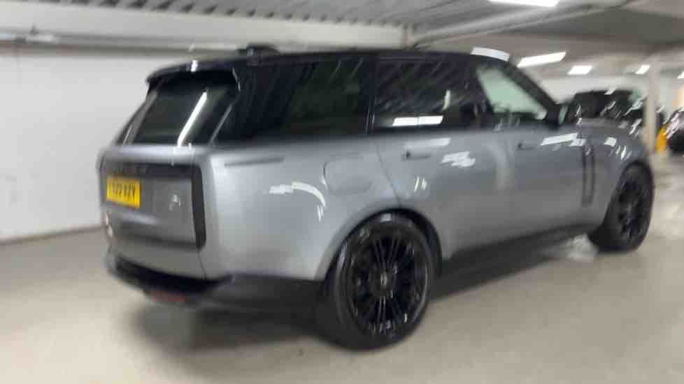 More views of Land Rover Range Rover