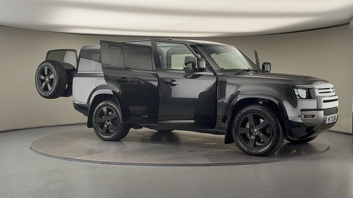 More views of Land Rover Defender 130