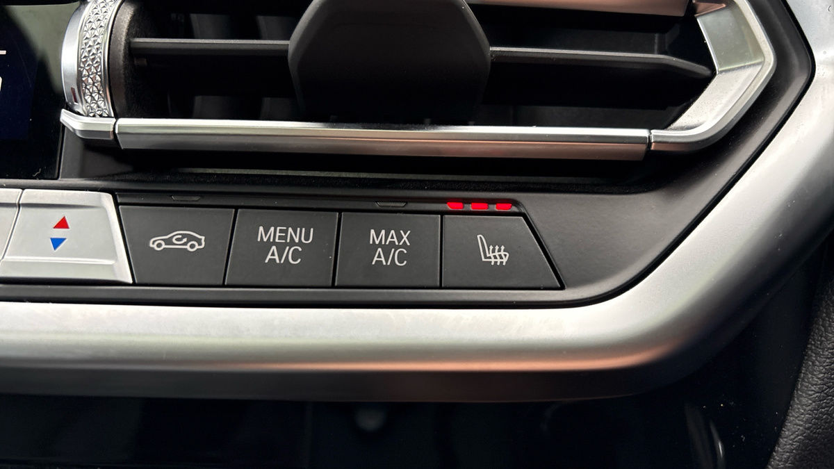 BMW iX3 Image 27