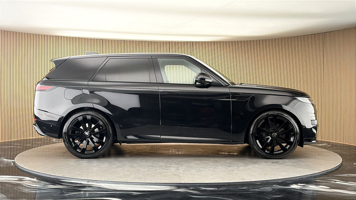 Land Rover Range Rover Sport Image 16