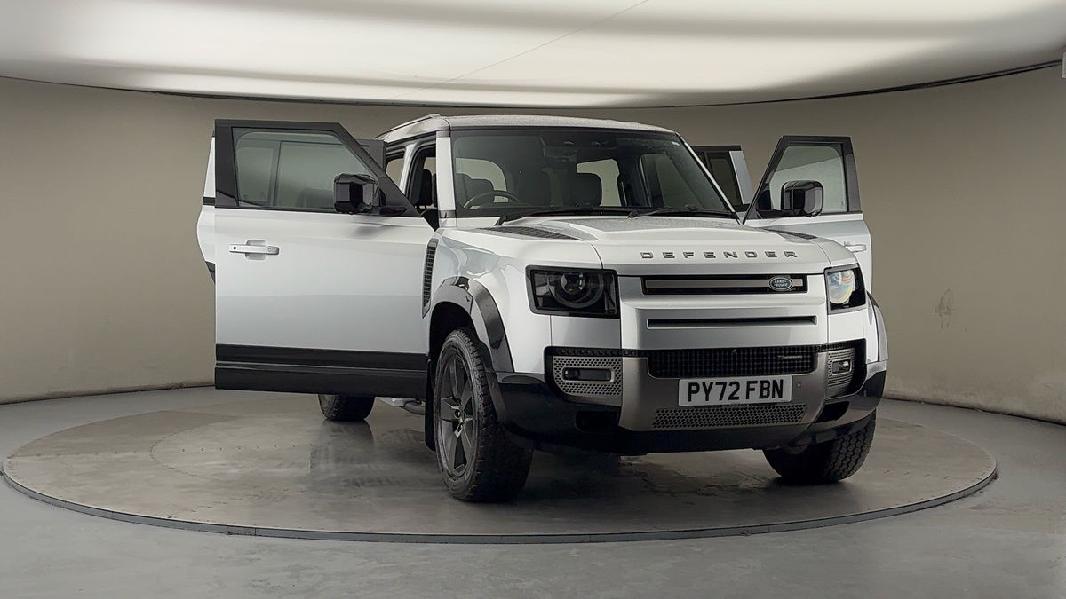 More views of Land Rover Defender 110