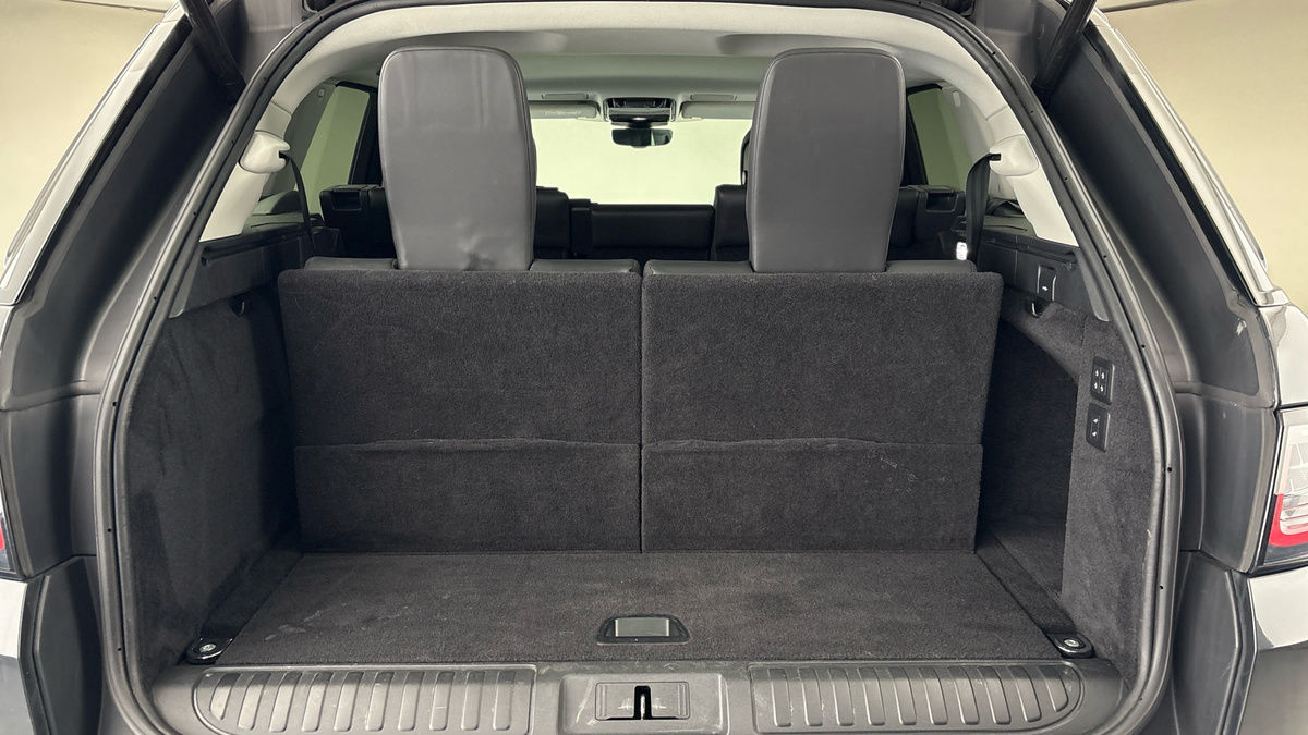 Land Rover Range Rover Sport Image 11