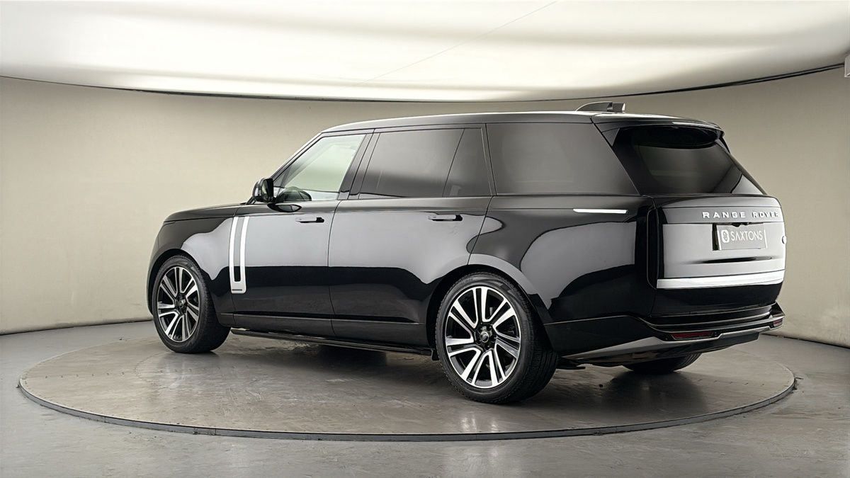 More views of Land Rover Range Rover