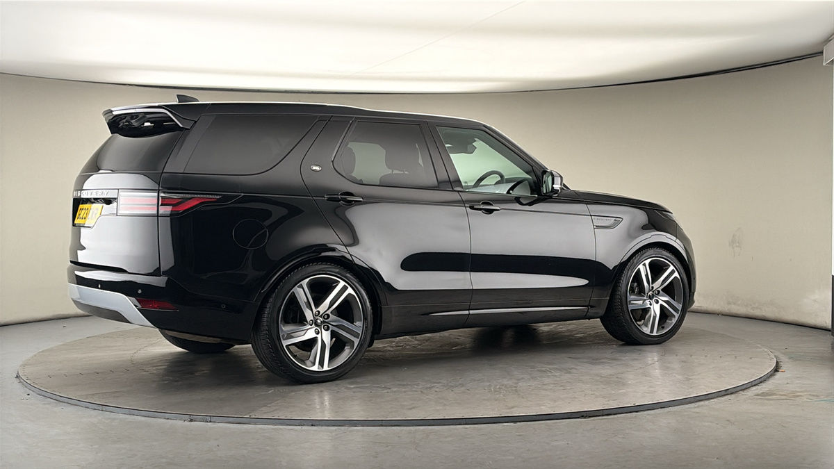 More views of Land Rover Discovery