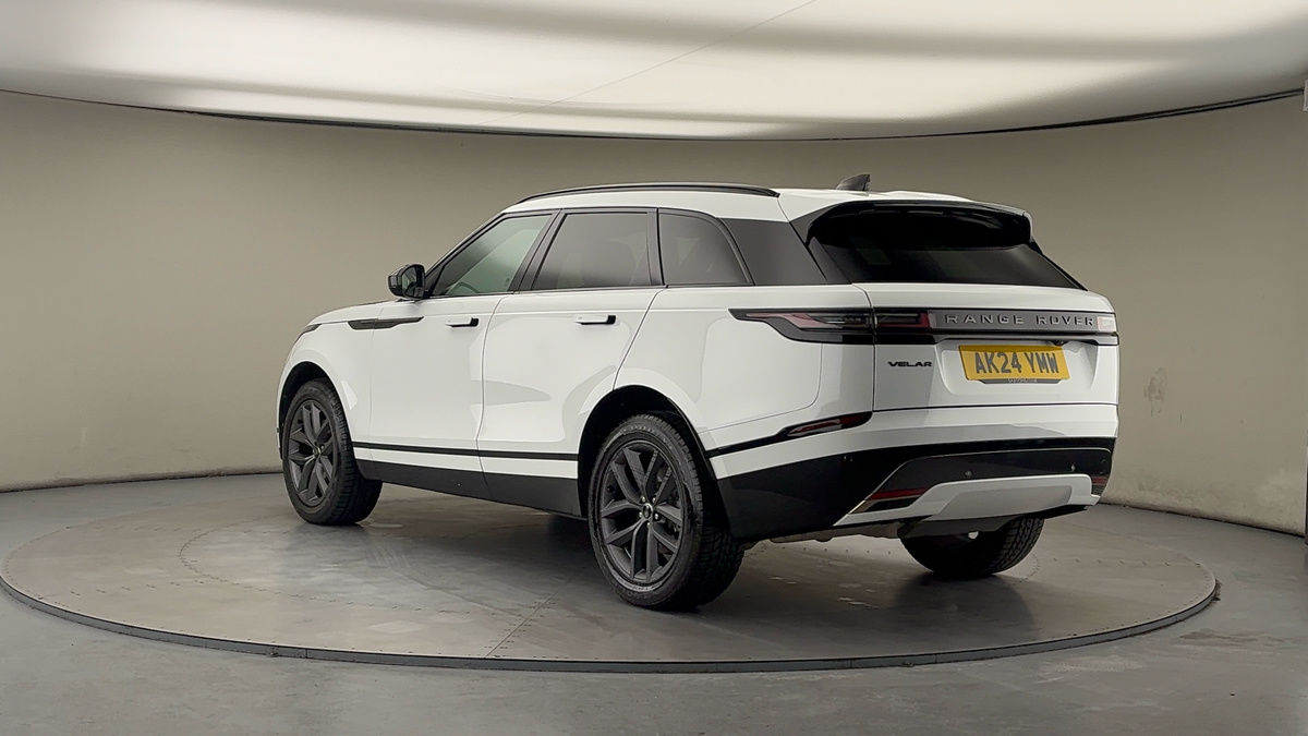 Land Rover Range Rover Velar Image 2