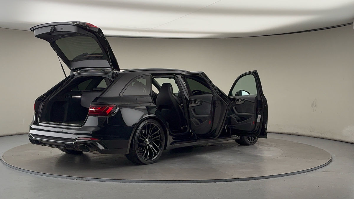 More views of Audi RS4 Avant