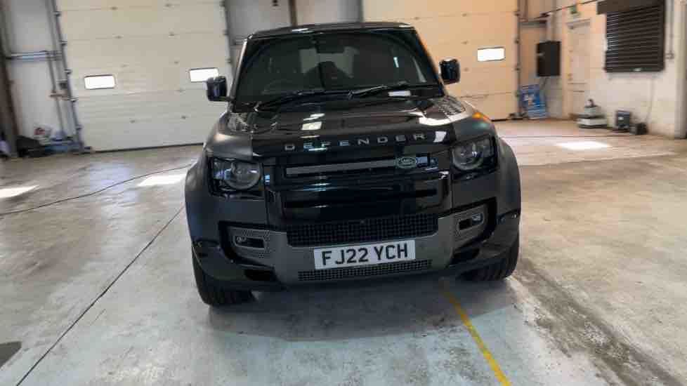 More views of Land Rover Defender 110