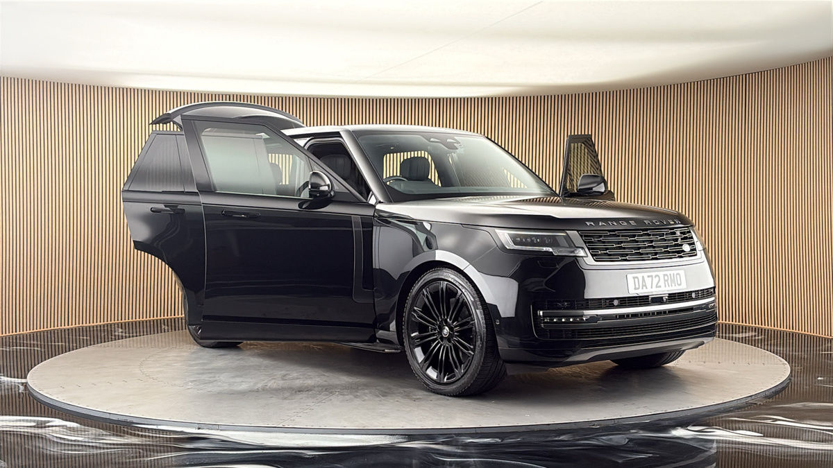 More views of Land Rover Range Rover