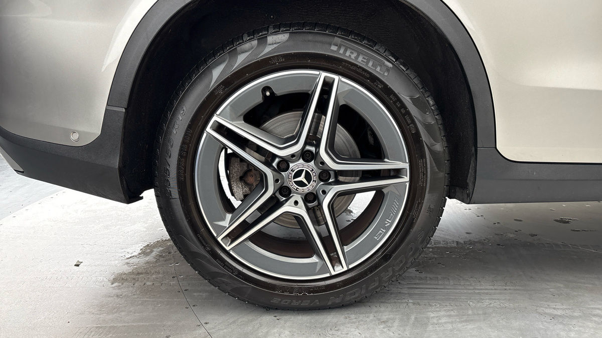 Mercedes-Benz GLC Image 10