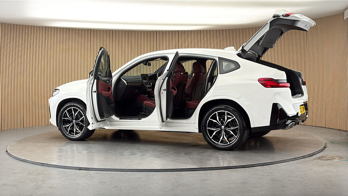 More views of BMW X4