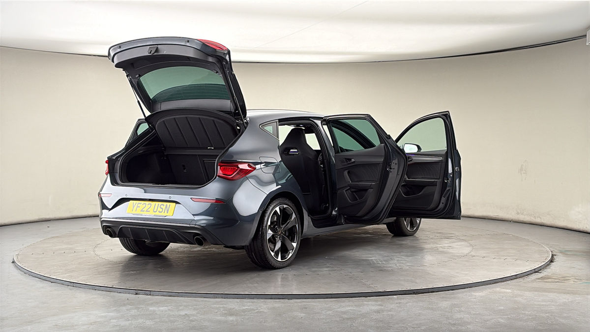 More views of CUPRA Leon