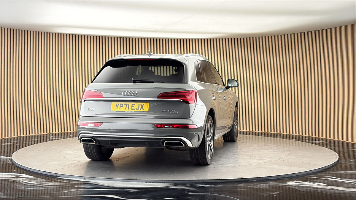 More views of Audi Q5