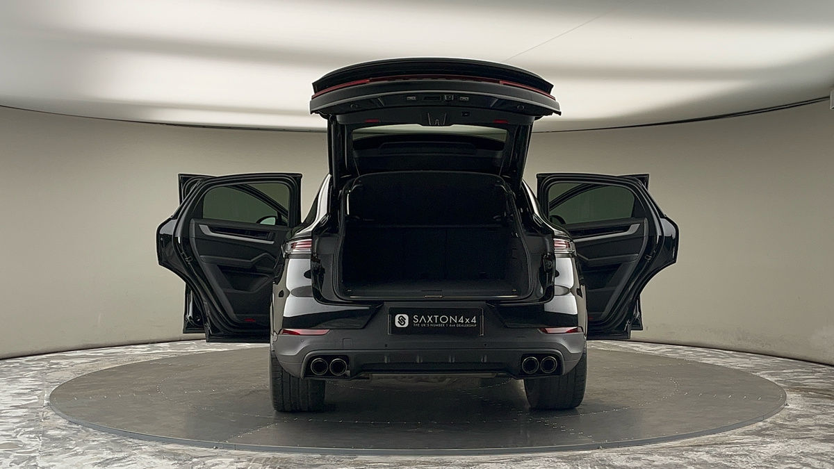 More views of Porsche Cayenne