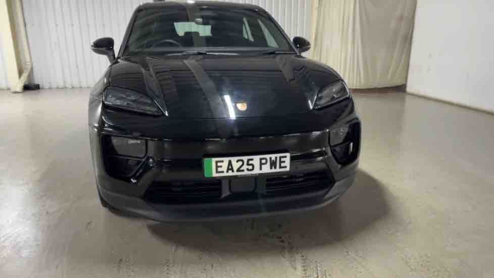 More views of Porsche Macan