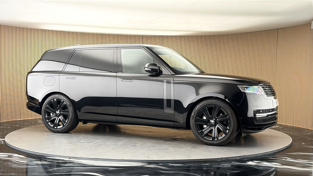 More views of Land Rover Range Rover