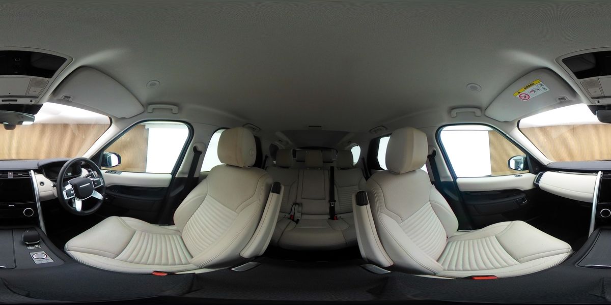 More views of Land Rover Discovery