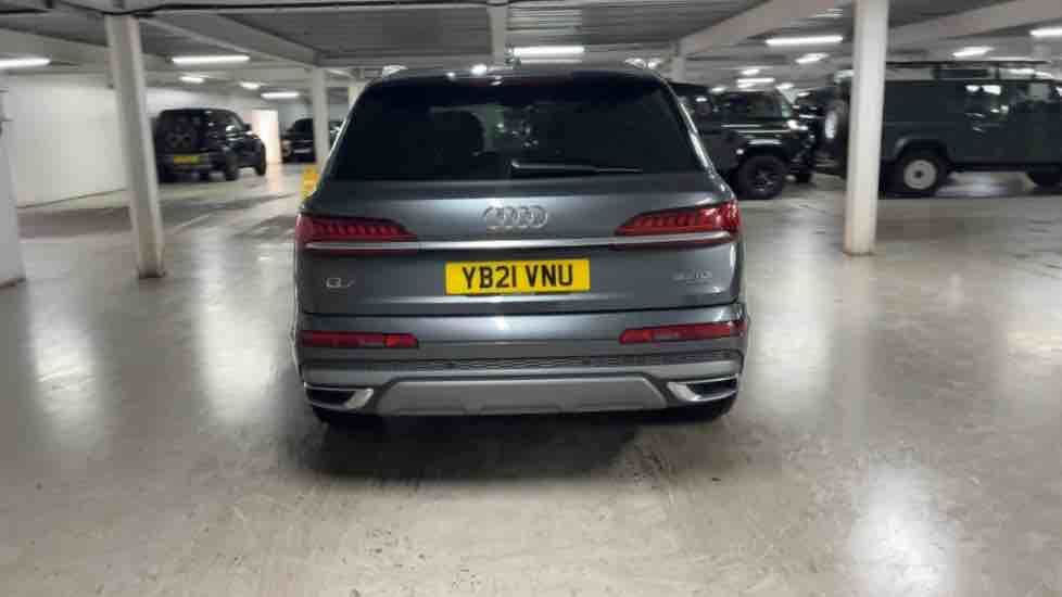 More views of Audi Q7