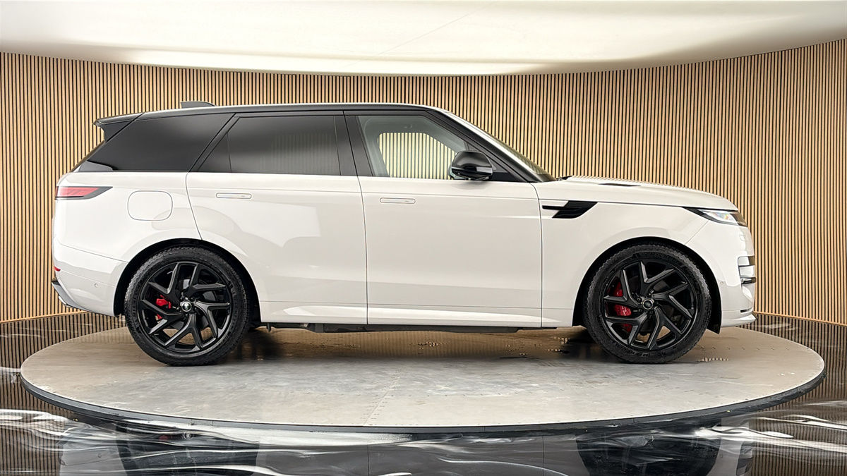 Land Rover Range Rover Sport Image 16