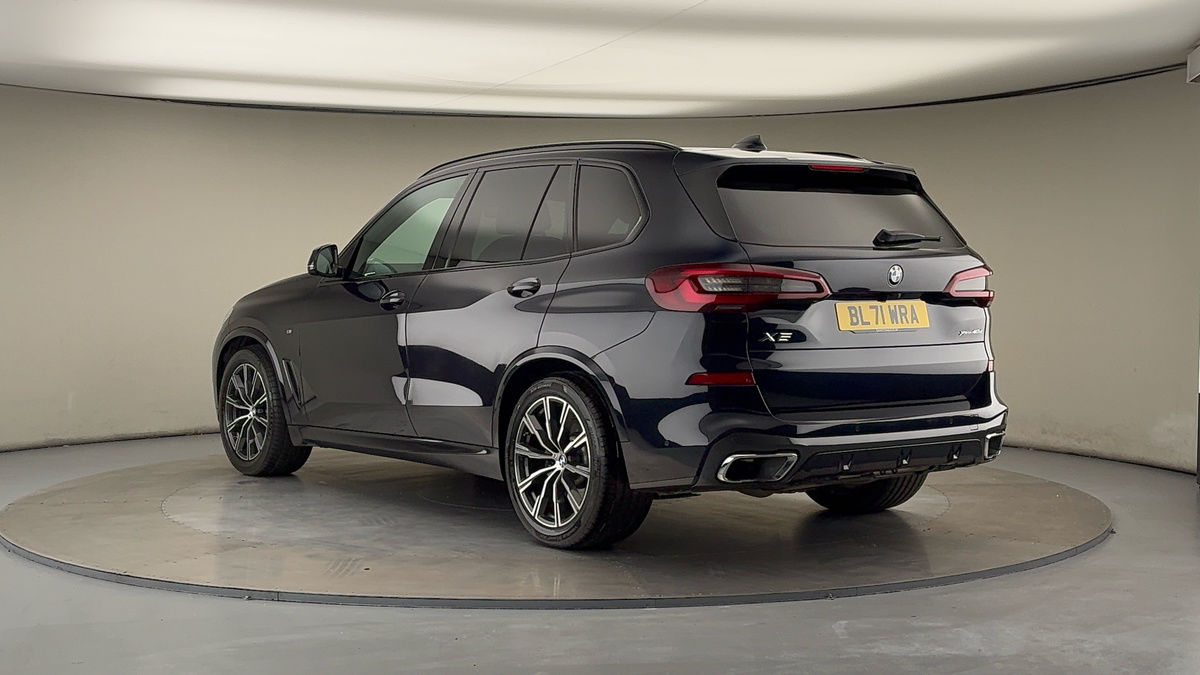 BMW X5 Image 2