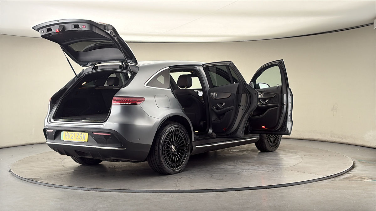 More views of Mercedes-Benz EQC