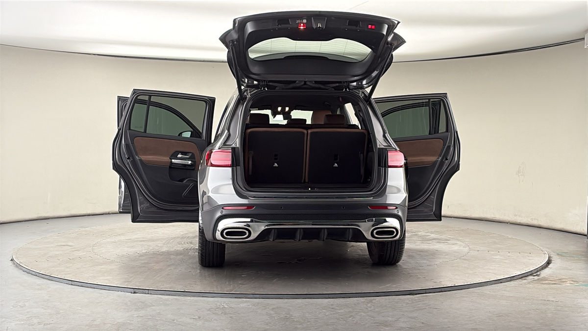 More views of Mercedes-Benz GLB