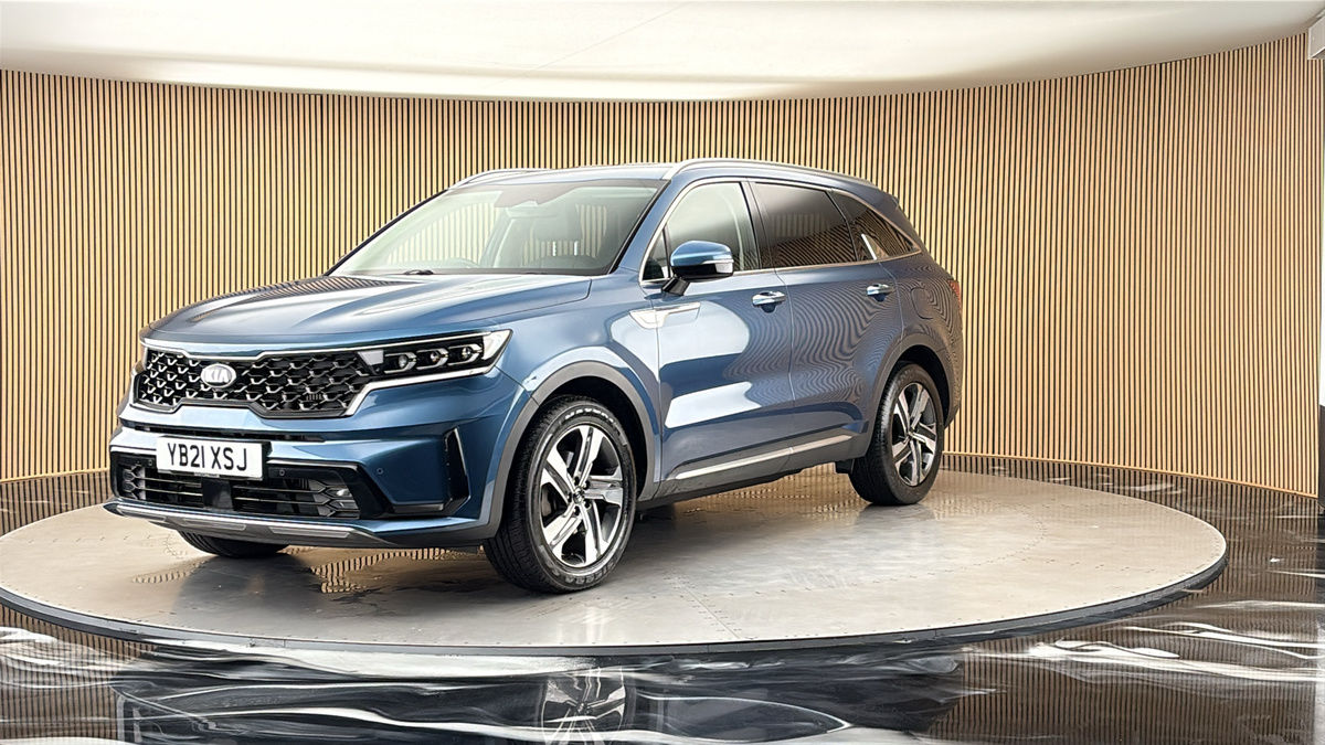 More views of Kia Sorento